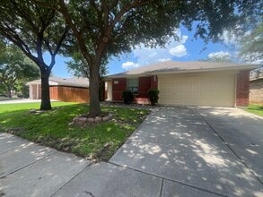 Building Photo - 8509 Hawks Nest Dr