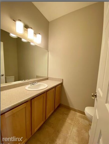 Building Photo - 3 br, 2.5 bath House - 41853 Yeats Dr