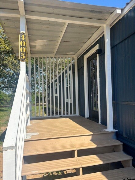 Building Photo - 4005 County Rd 3190