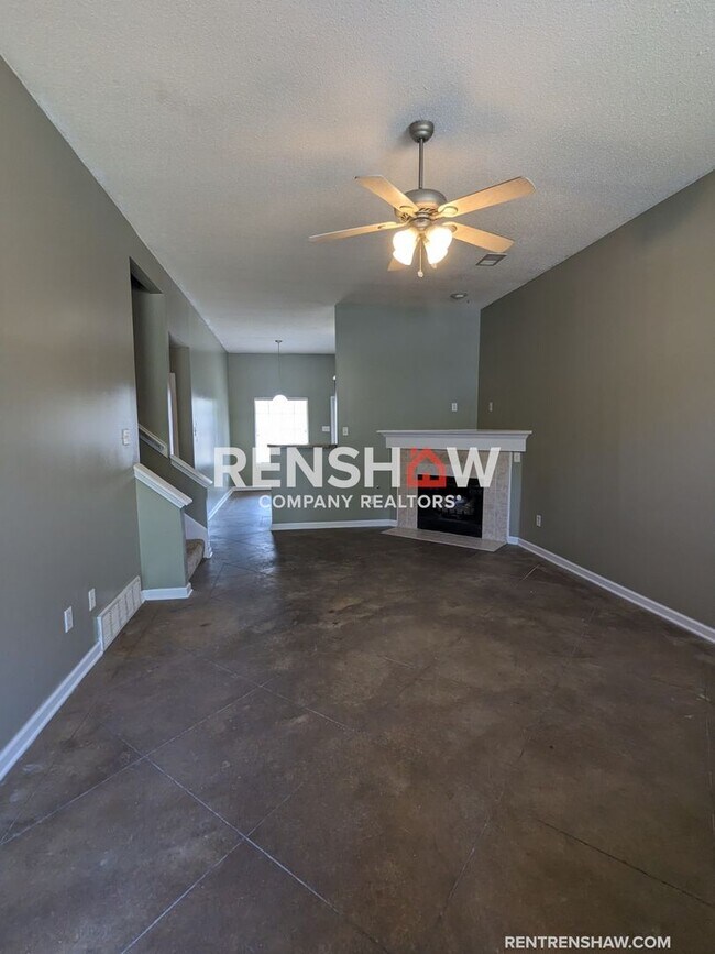 Foto del edificio - 6817 Kamali Ave.  - Lovely Home on Corner ...
