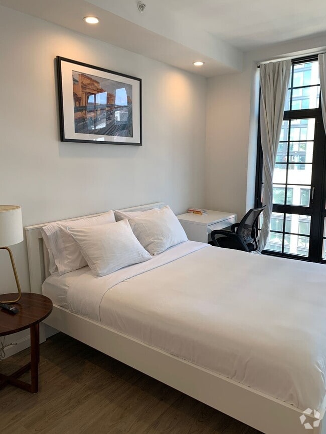 Building Photo - 138 Bowery