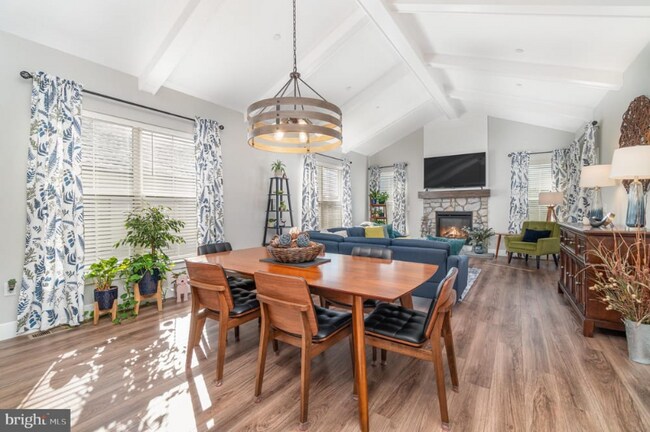 Foto del edificio - 104 Edge Towne Ln