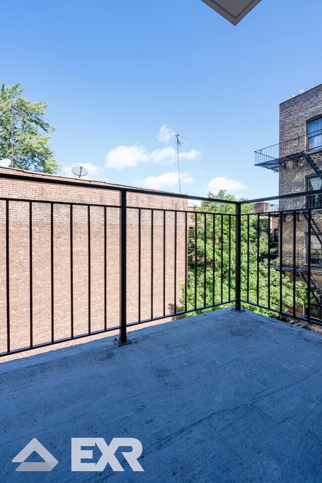 Foto del edificio - 1915 Beverley Rd