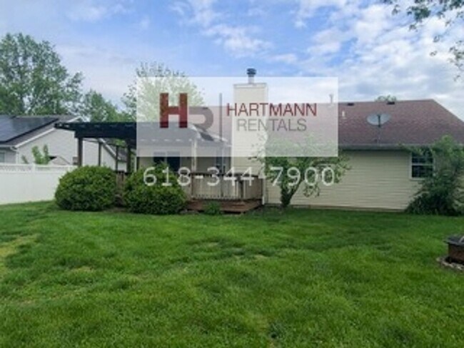 Foto del edificio - Three Bedroom Two Bath Ranch Home in Troy, IL!