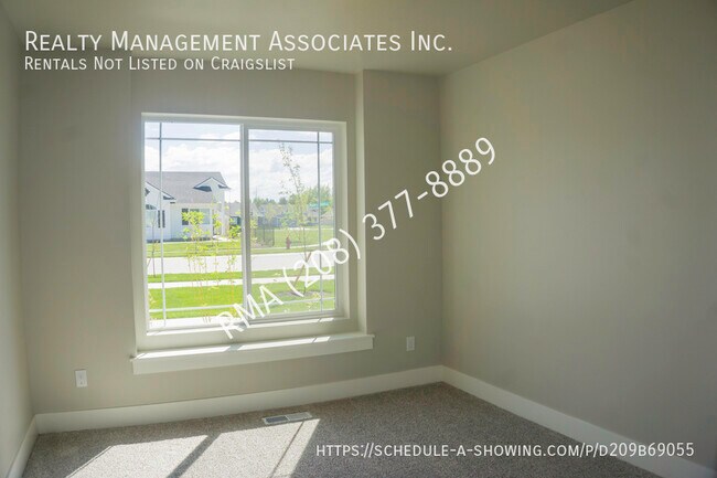 Foto del edificio - Luxurious 3 Bedroom Home in Eagle! $500.00...