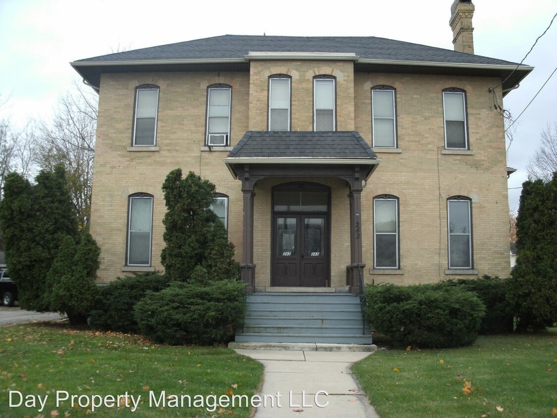 243 E Doty Ave, Neenah, WI 54956 Room for Rent in Neenah, WI