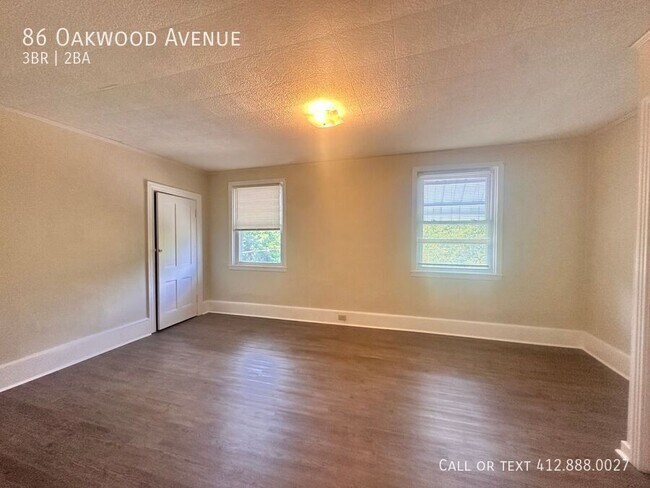 Foto del edificio - 86 Oakwood Ave