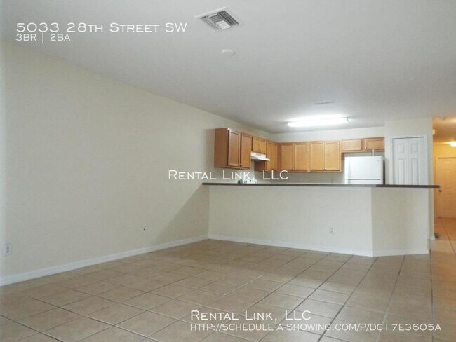 Foto del edificio - Lehigh Acres Duplex For Rent