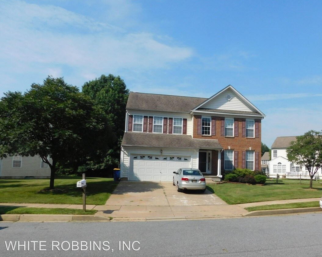 Foto principal - 4 br, 2.5 bath House - 323 Matthew Flocco