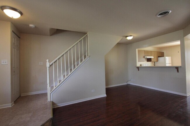 Foto del edificio - 2635 Prairieview Ln S