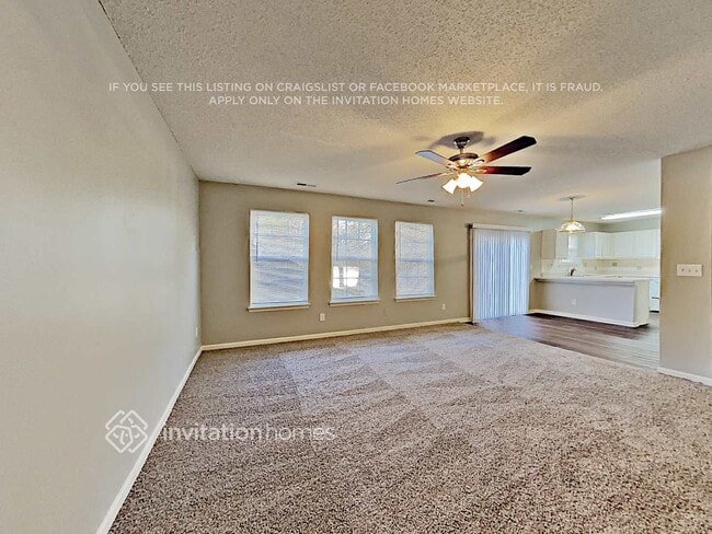 Foto del edificio - 4262 Everest Dr