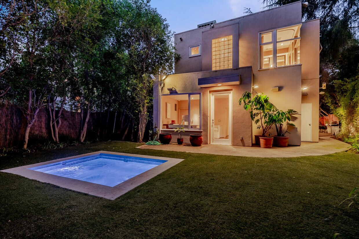 Foto principal - 2423 Horse Shoe Canyon Rd