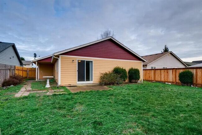 Building Photo - 7616 NE 159th Ave, Vancouver, WA, 98682
