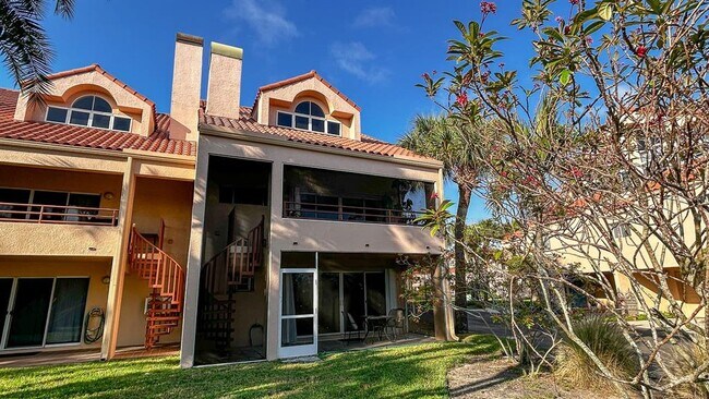 Foto del edificio - 1635 Royal Palm Dr S
