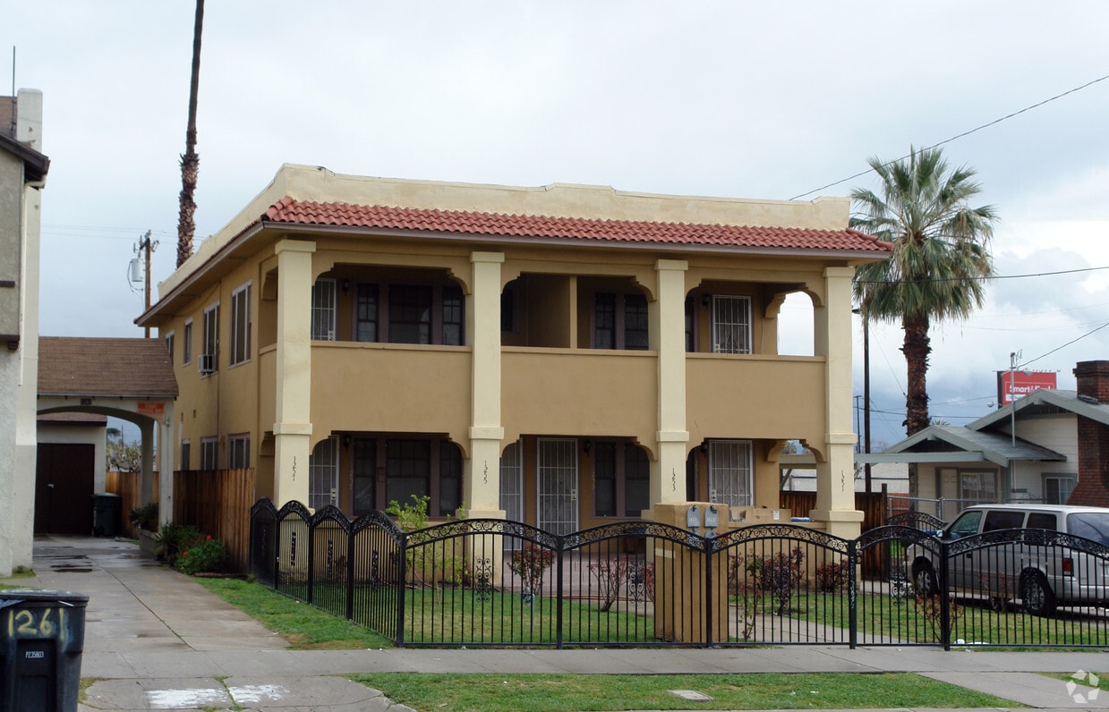 Primary Photo - 1255 N D St