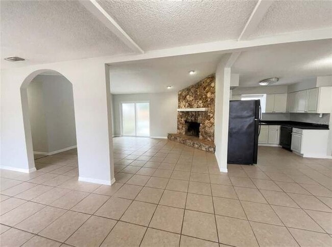 Building Photo - 8318 Chenille Dr