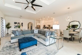 Building Photo - 9819 Everglades Dr