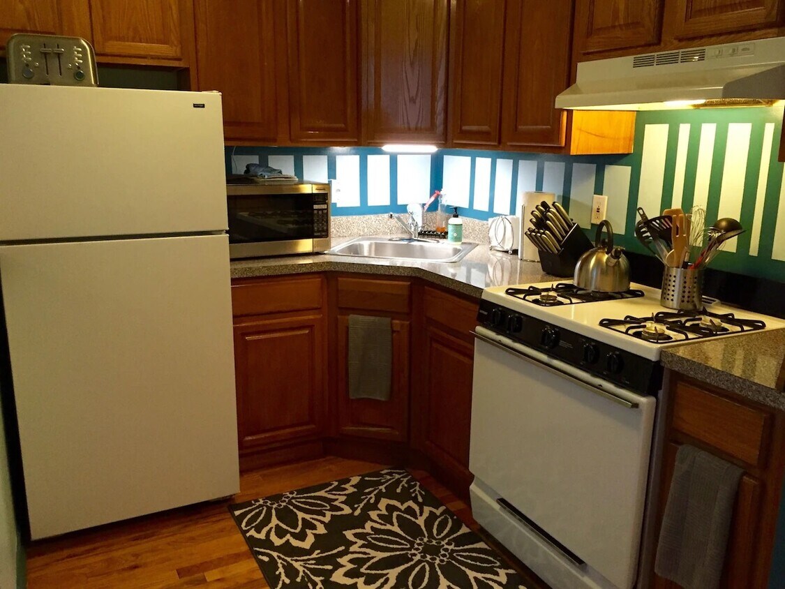 Foto principal - 23 E 129th St