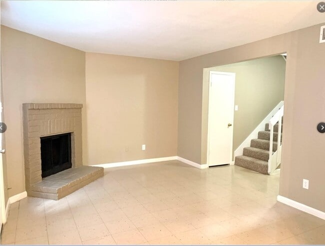 Foto del edificio - 2200 Cypress Landing Rd