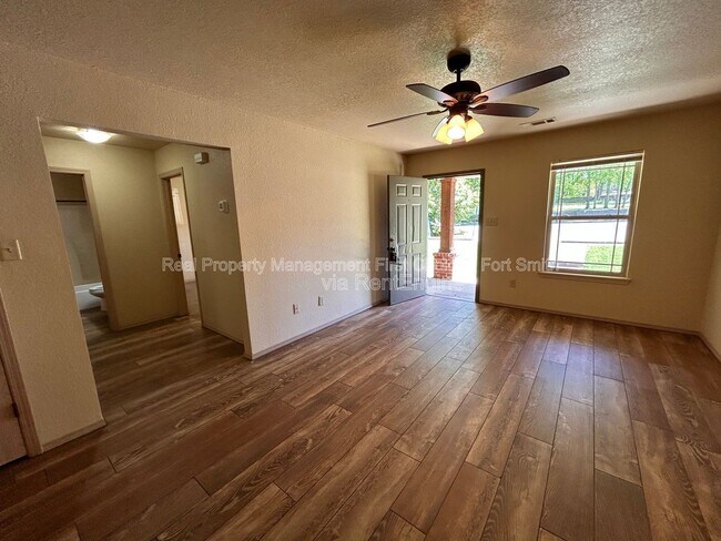 Foto del edificio - 318 S 12th St