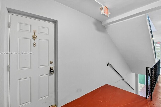 Foto del edificio - 13335 Arch Creek Rd