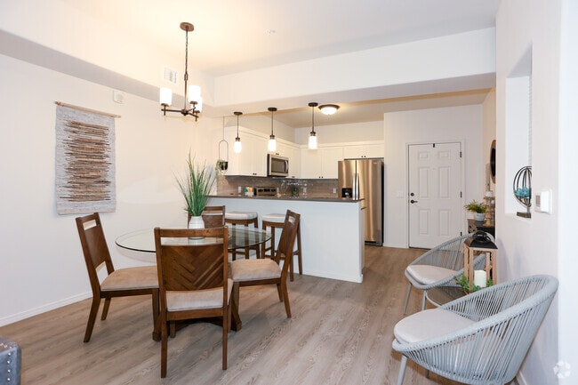 2BD, 2BA - 1,203SF - Wintergreen Apartments