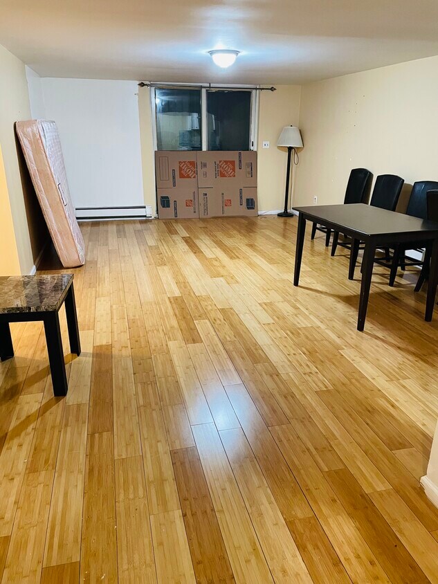 Living room - 5105 65th St