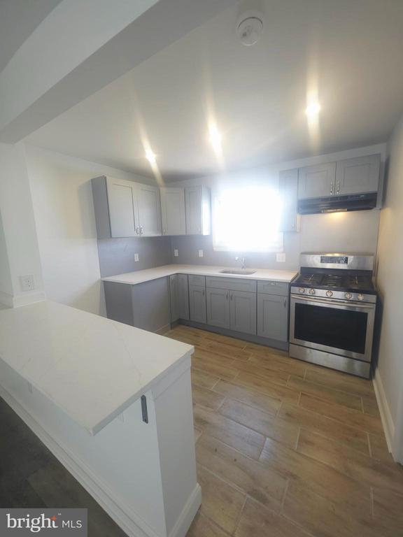 Foto del edificio - 154 N Carol Blvd