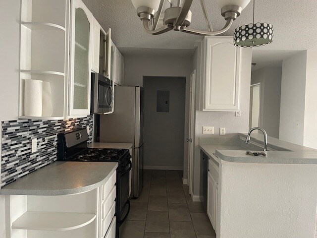 Cocina - 16110 Fitchburg Cir