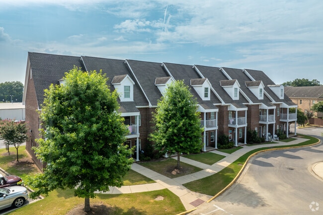 Photo - Old Row at Cloverdale Apartments