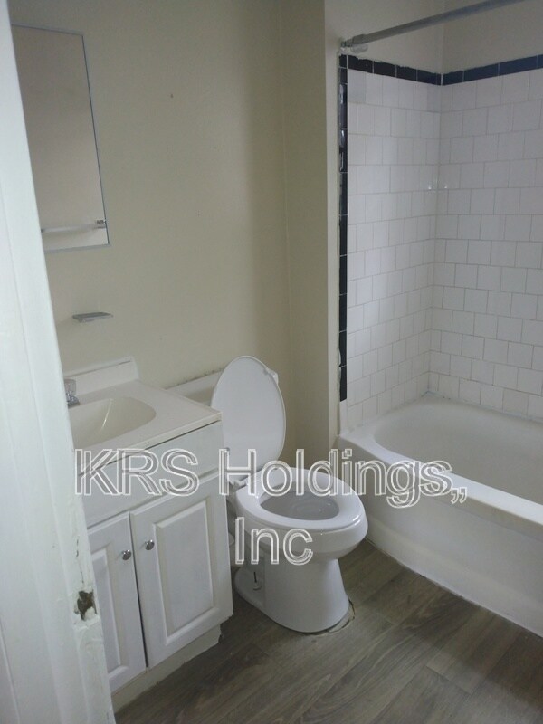 Foto del edificio - 713 E 18th St