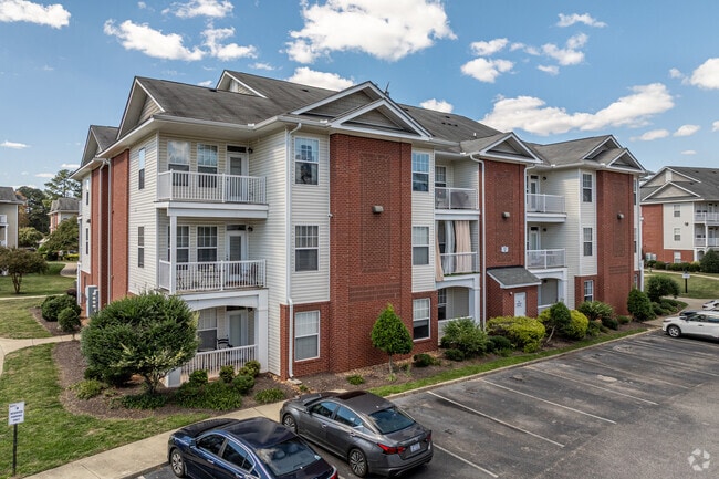Building Photo - 1200 Acqua Luxury Lifestyle Apartments