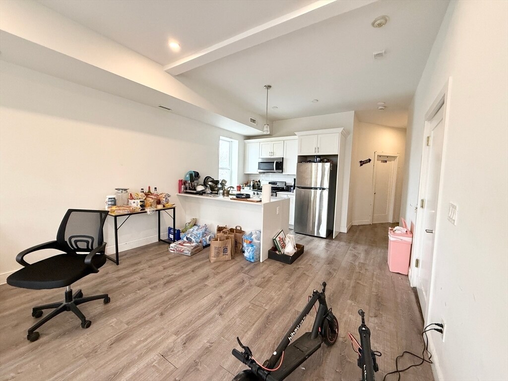 Foto principal - 301-305-305 Dudley St
