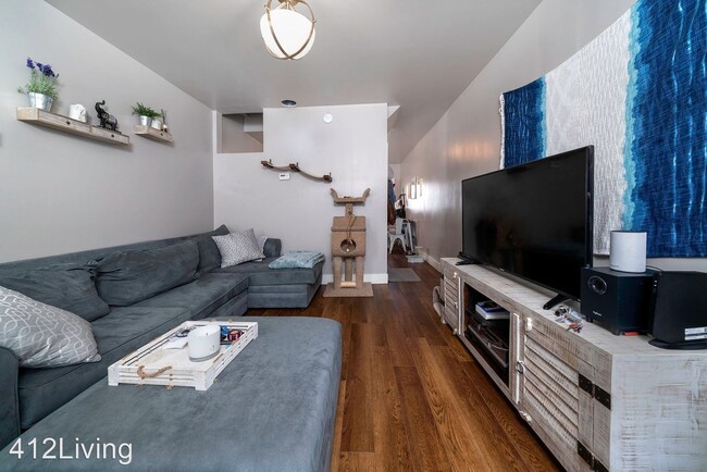 Building Photo - 1 br, 1 bath House - 2833 Mary Street