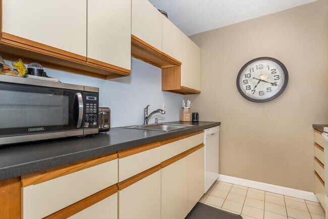 Foto del edificio - 2210 Franklin Crossing Rd