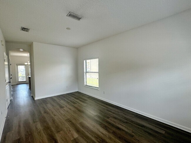 Foto del edificio - 3BR/2.5BA Paloma Townhome. Bright & Comfortable!