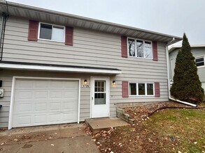 Building Photo - 1724-1726 Lenard St