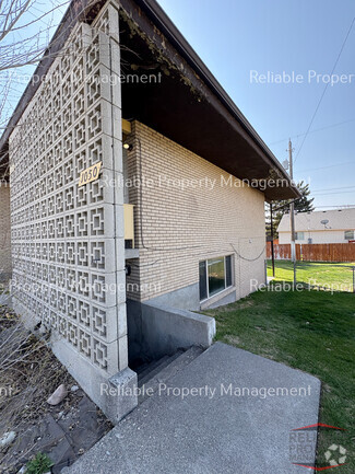 Building Photo - 1050 Garfield St