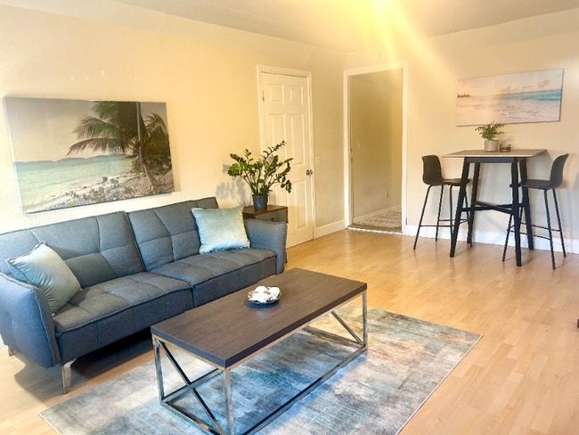 Photo - 2 El Dorado Dr House