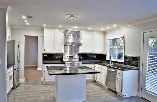 Building Photo - 4916 Hartwick Ct