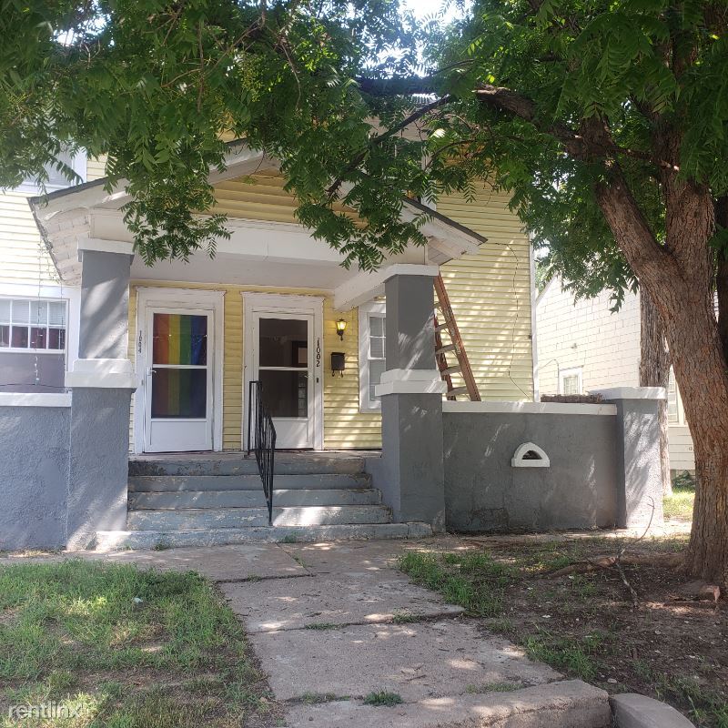 Primary Photo - 3 br, 1.5 bath Townhome - 1002 RIVERSIDE