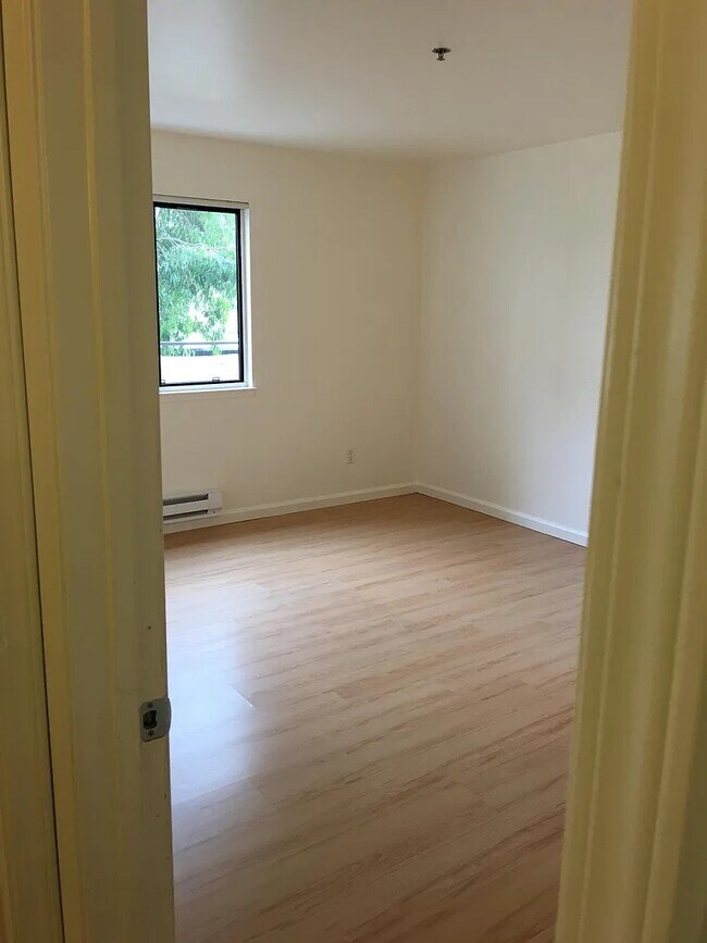 Habitación de invitados - 880 E Fremont Ave