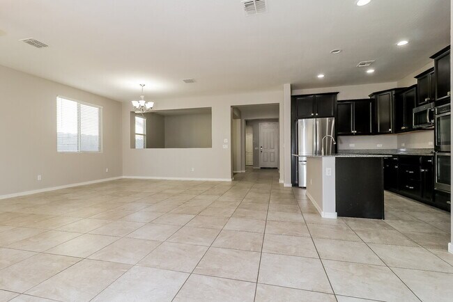 Building Photo - 16905 W Woodlands Ave