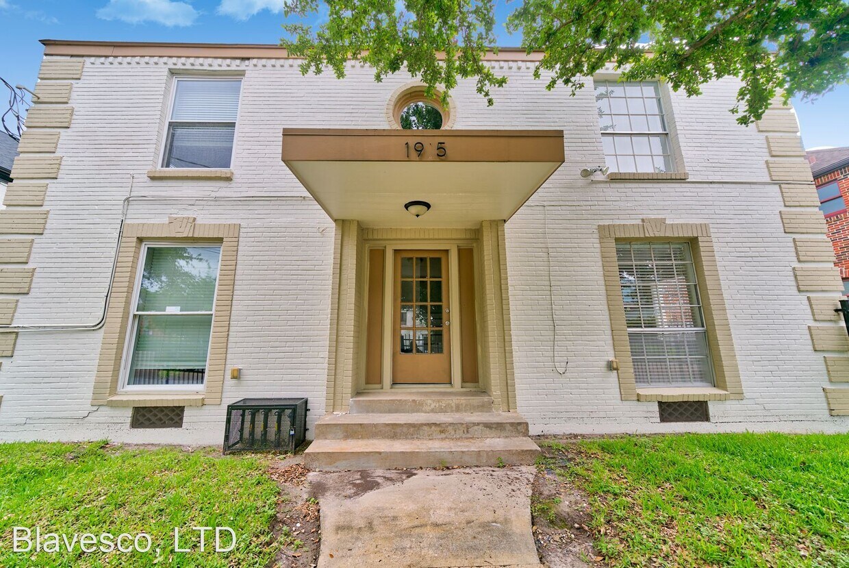 Primary Photo - 1 br, 1 bath House - 1915 Binz Street #4