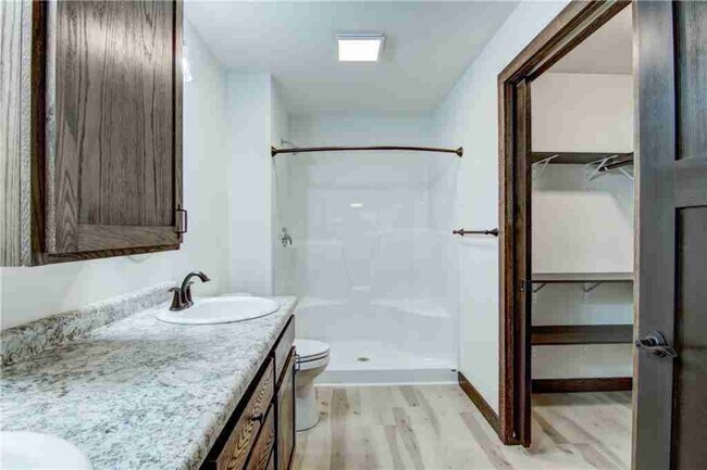 Foto del edificio - 51087 Hillside Rd