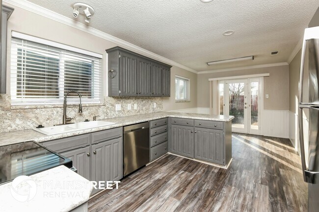 Foto del edificio - 3813 Clear Brook Cir