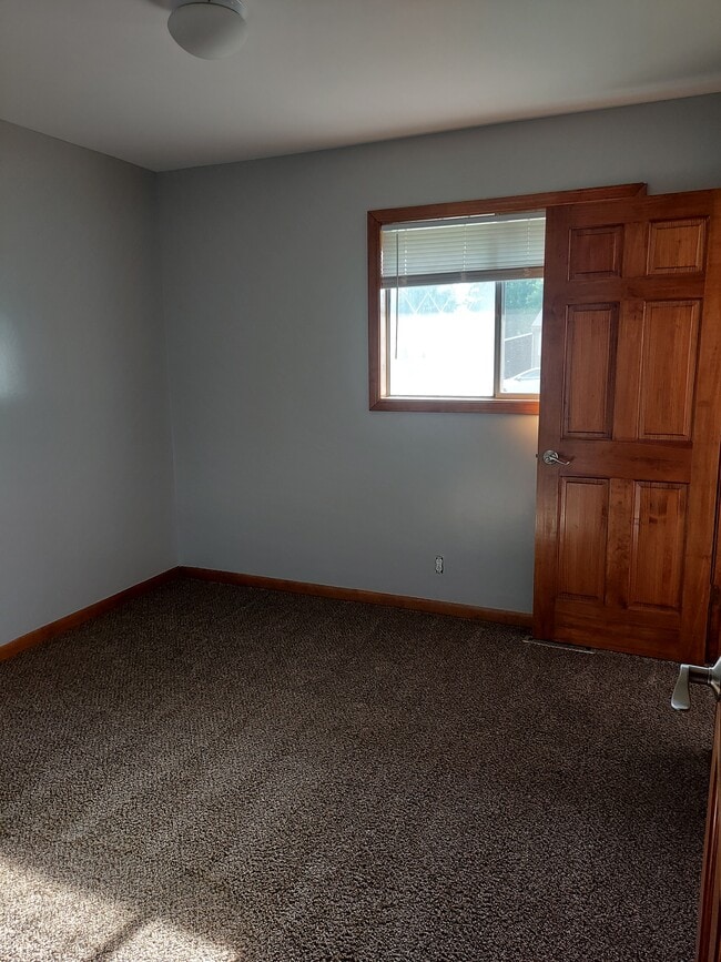 Second Bed pic 1 - 7413 Jupiter Ct