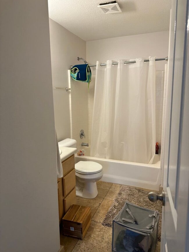 Foto del edificio - 2 Bed 2 bath bottom unit condo in Orem