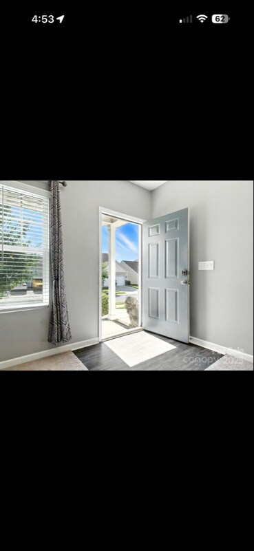 Foto del edificio - 940 Von Buren Blvd