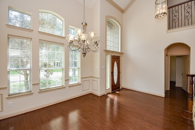 Foto del edificio - 28514 Hayden Park Dr
